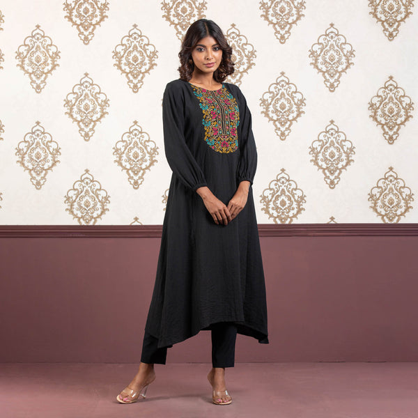 Latest Long Kurti Designs and Patterns for Ladies